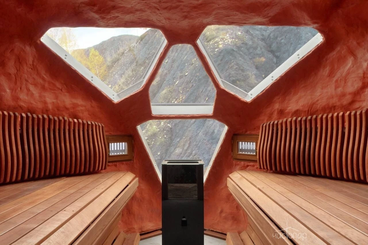 Дарим СКИДКУ 10% на сутки проживания в День Рождения. Бронирование со скидкой возможно через администратора по телефону.