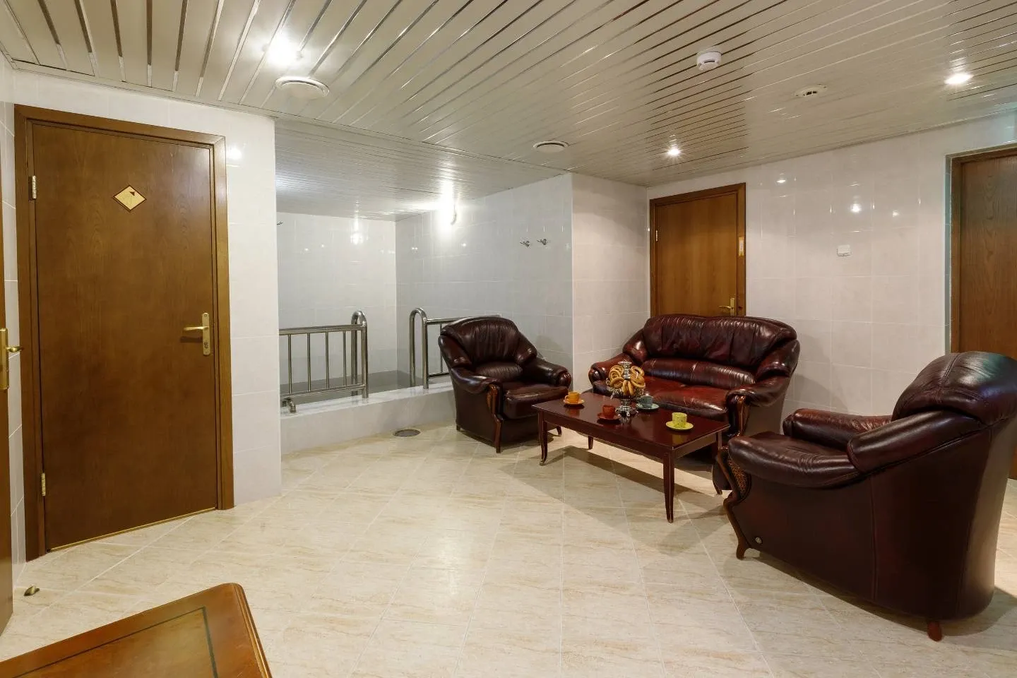 tariff Стоимость комплексного обслуживания (сауна + хамам + бассейн):