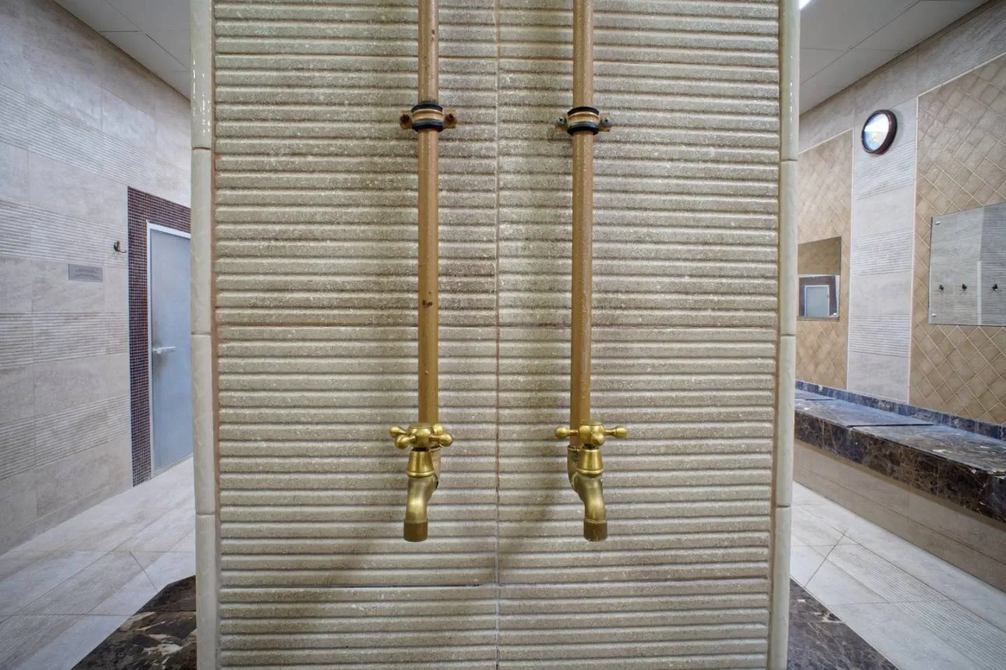 tariff До 4 персон, стол