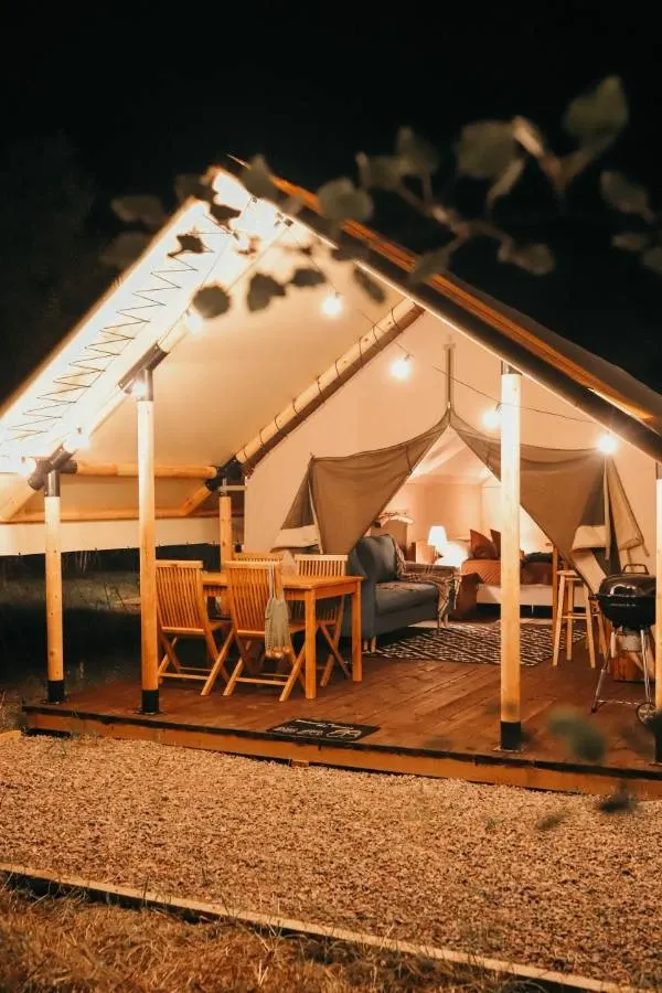 tariff Большой шатёр с крытой террасой