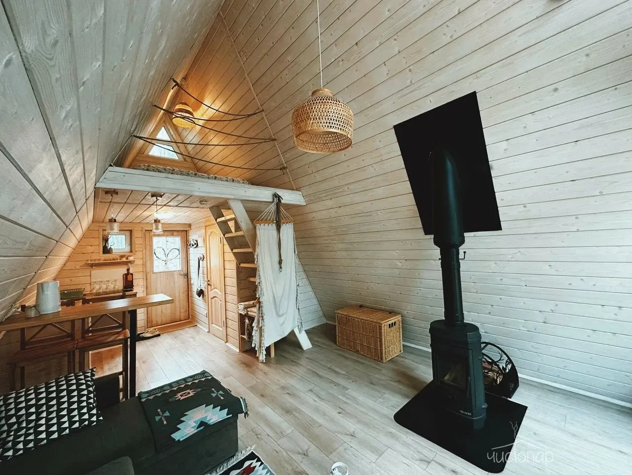 DEEP LAKE HOUSE - фотография DEEP LAKE HOUSE