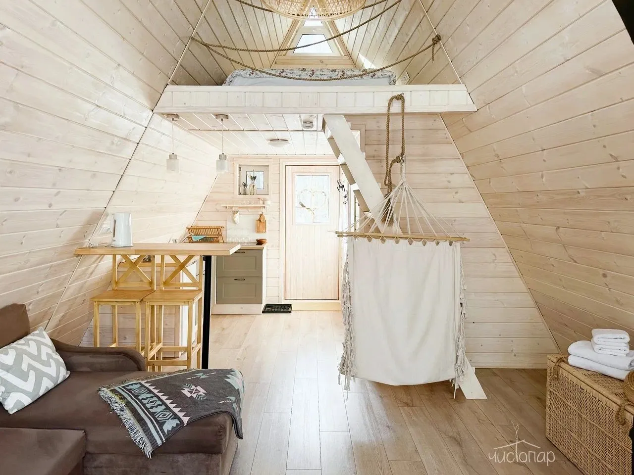 DEEP LAKE HOUSE - фотография DEEP LAKE HOUSE