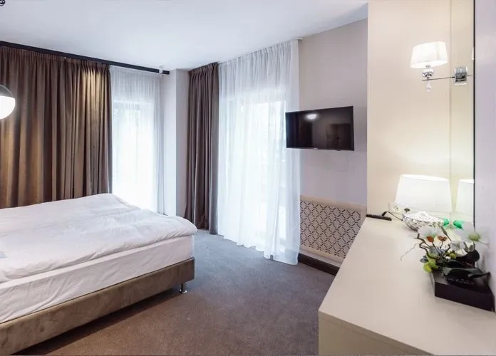 tariff ПОЛУЛЮКС С БАЛКОНОМ