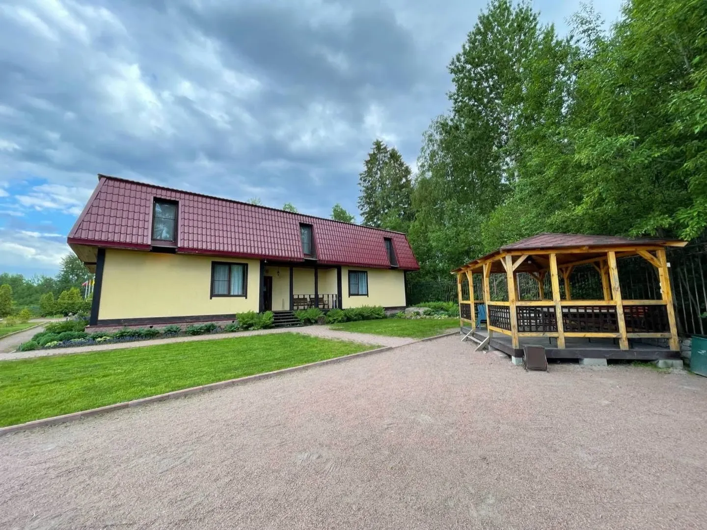 tariff Большой коттедж с сауной