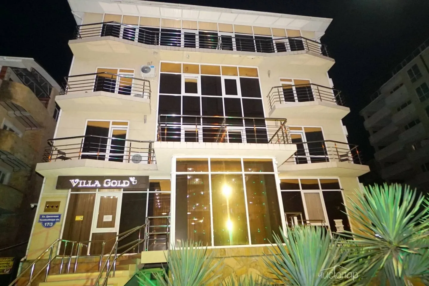 Villa Gold