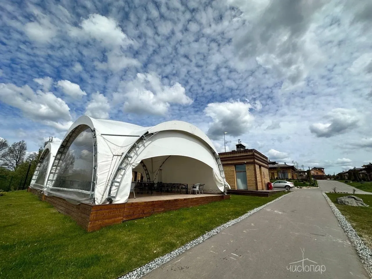 Парк-отель Sunrise Village - фотография Парк-отель Sunrise Village