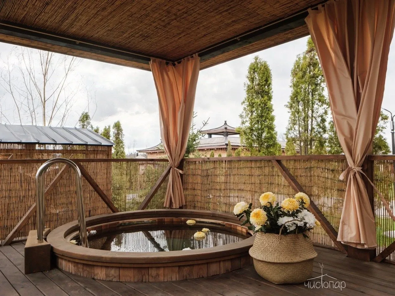 Парк-отель Sunrise Village - фотография Парк-отель Sunrise Village