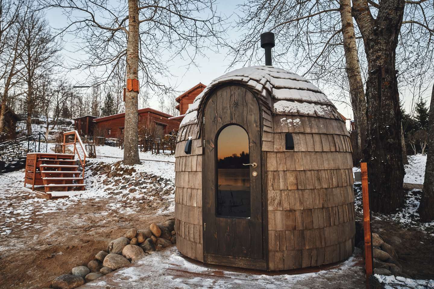 tariff Хоббит-банька на берегу озера