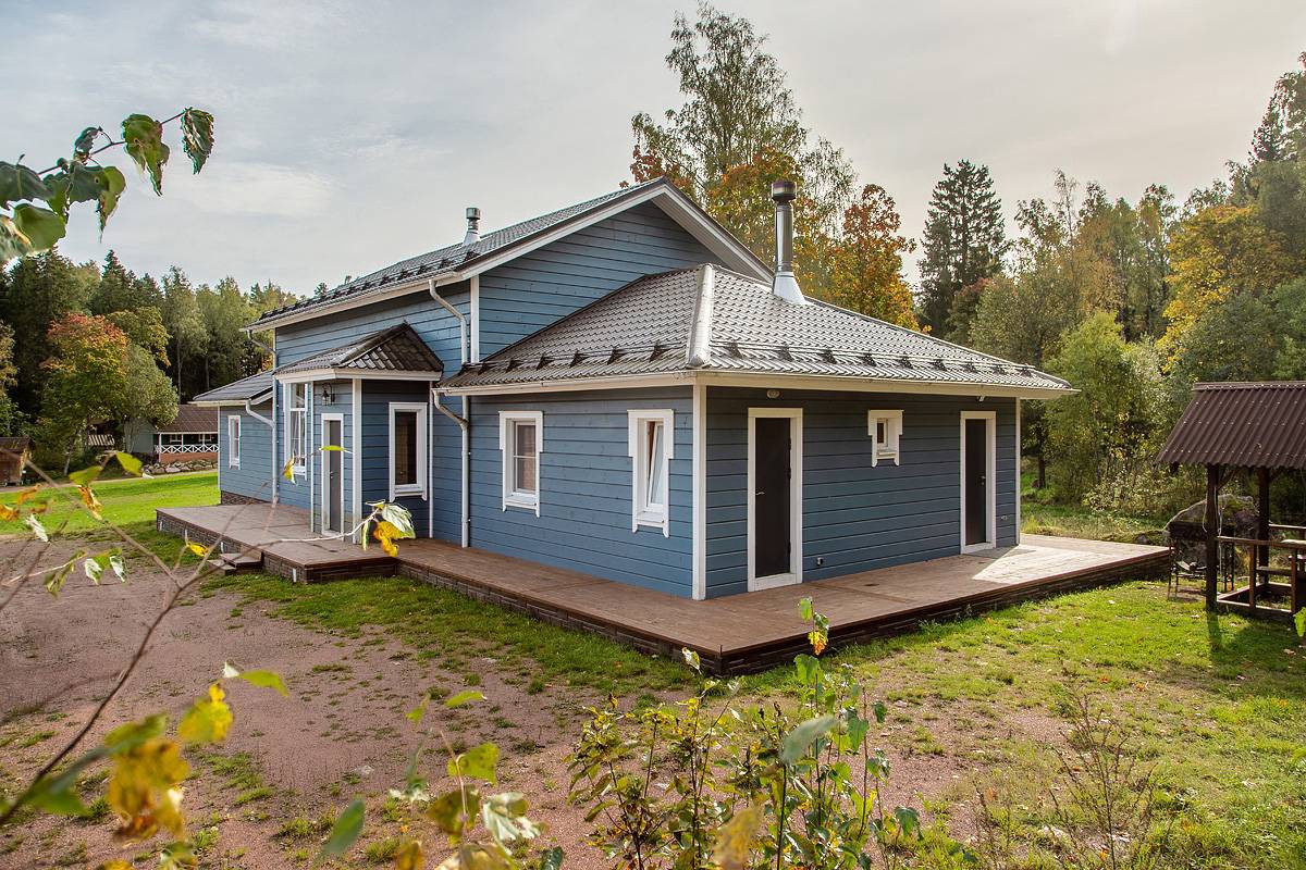 tariff Коттедж 10-ти местный с сауной