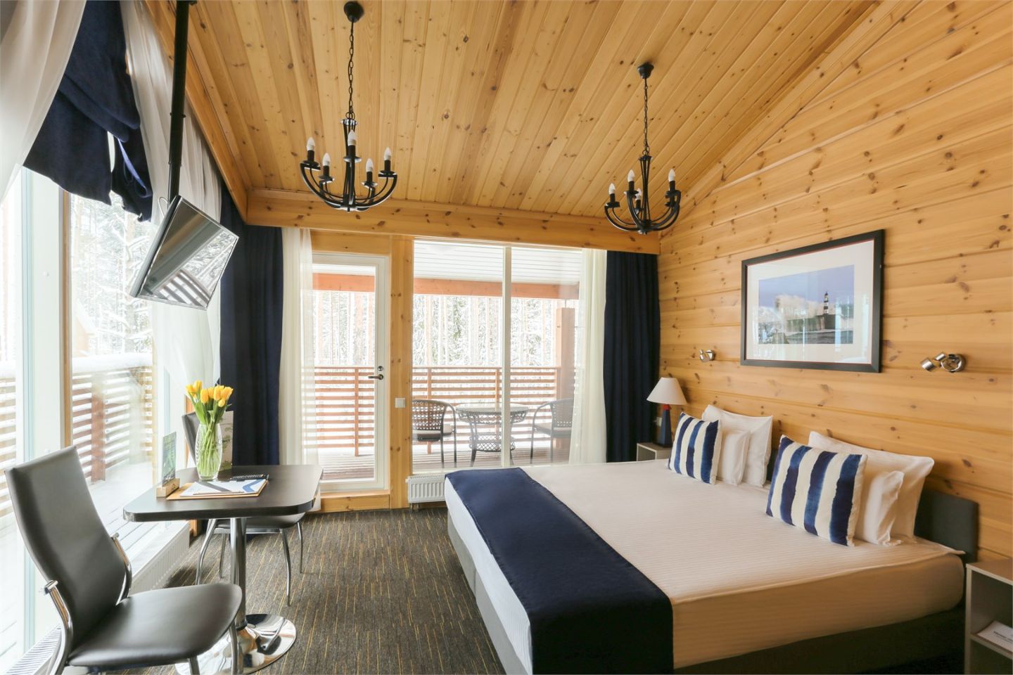 tariff НОМЕР DELUXE PANORAMIC FOREST VIEW с большим балконом