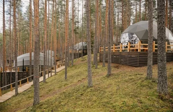 Глэмпинг Мистик Хиллс