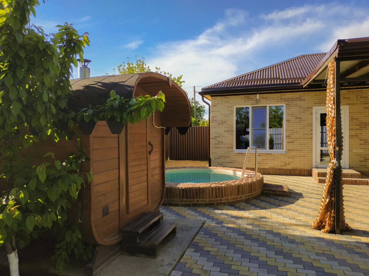 Гостевой дом с баней "Лотос" - фото 1