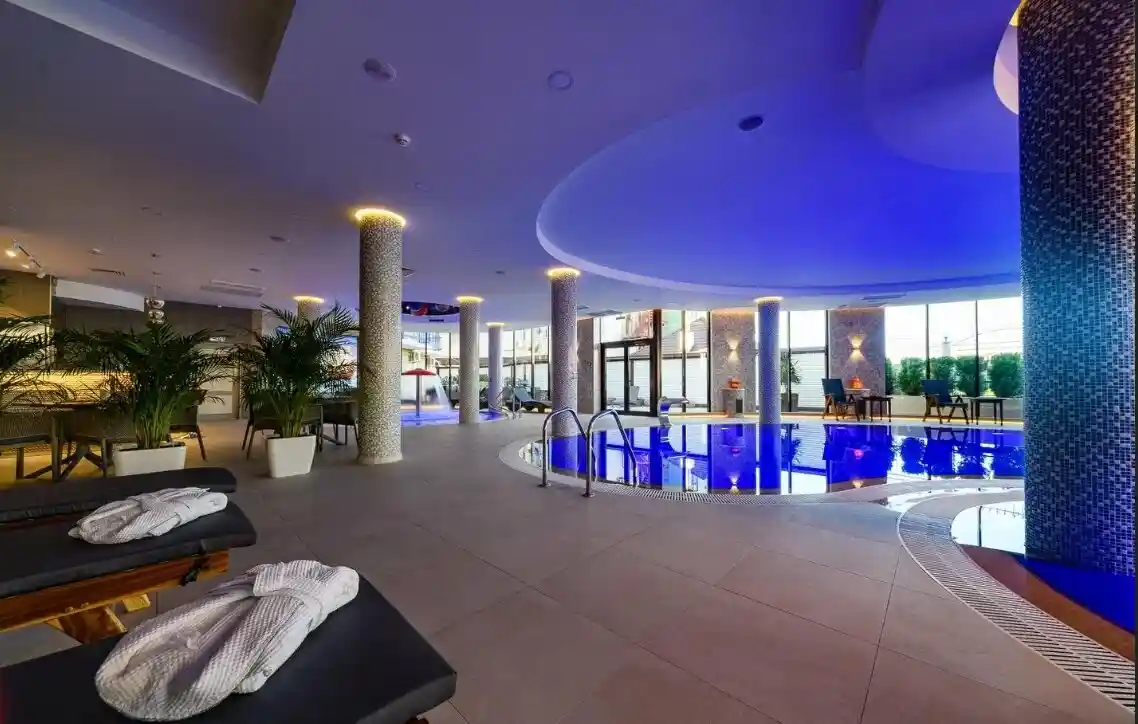 Отель Wind Rose Hotel & SPA - фото 1